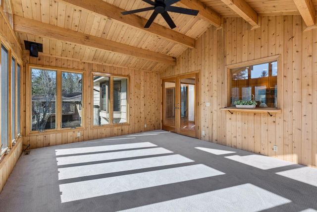 1120 Vagabond Lane N, Plymouth, MN 55447
