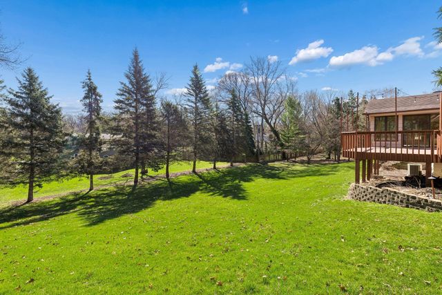 1120 Vagabond Lane N, Plymouth, MN 55447