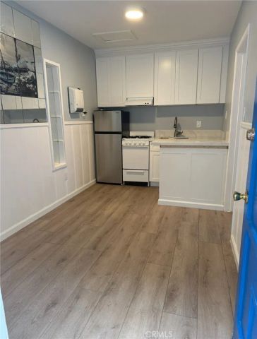 1216 Ocean, Seal Beach, CA 90740