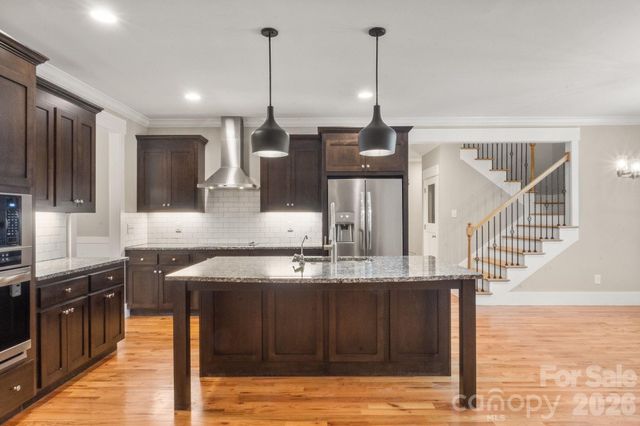 7261 Bay Ridge Drive, Denver, NC 28037