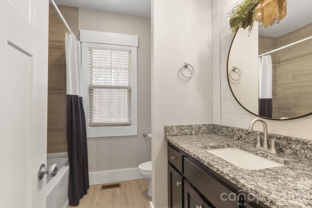 7261 Bay Ridge Drive, Denver, NC 28037