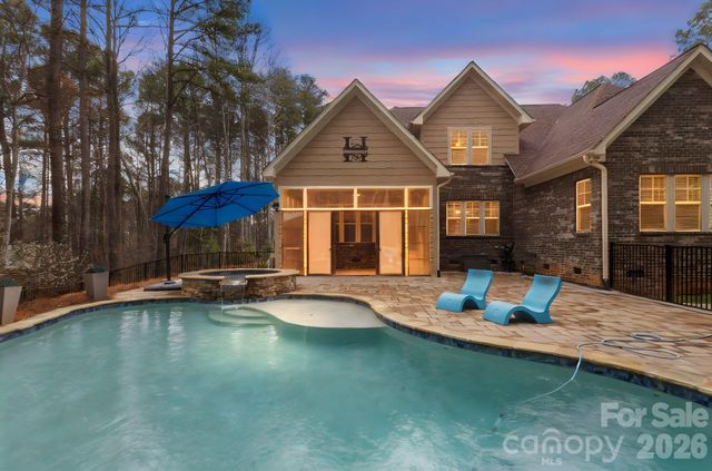 7261 Bay Ridge Drive, Denver, NC 28037