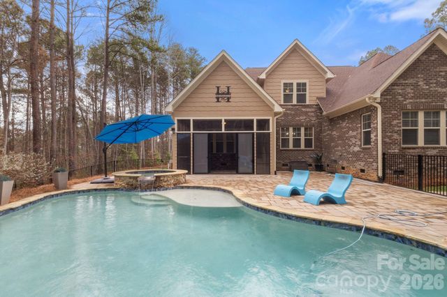 7261 Bay Ridge Drive, Denver, NC 28037