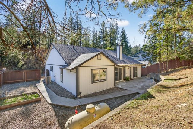 1131 Bush Ct, Placerville, CA 95667