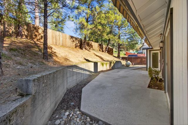 1131 Bush Ct, Placerville, CA 95667