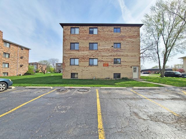 2 Paxos Drive 1W, Palos Hills, IL 60465