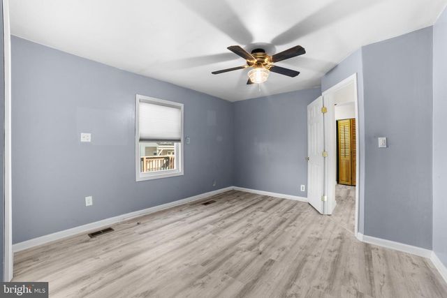 319 S COLES AVE, Maple Shade, NJ 08052