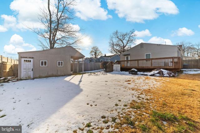 319 S COLES AVE, Maple Shade, NJ 08052