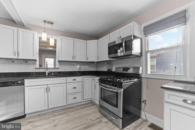 319 S COLES AVE, Maple Shade, NJ 08052