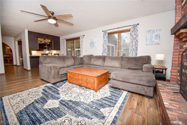 17134 Rabbit Run Drive, Strongsville, OH 44136