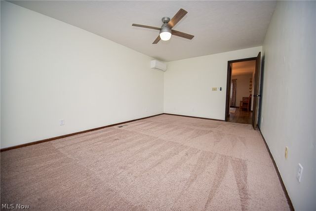 17134 Rabbit Run Drive, Strongsville, OH 44136