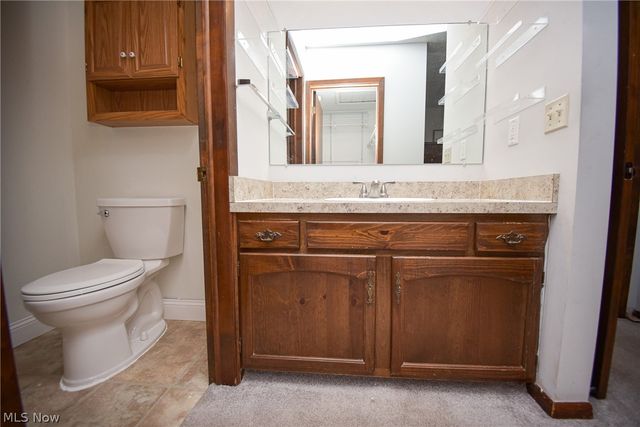 17134 Rabbit Run Drive, Strongsville, OH 44136