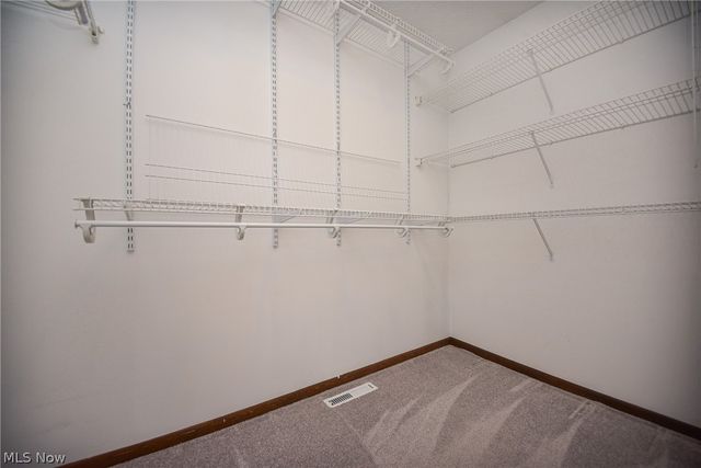 17134 Rabbit Run Drive, Strongsville, OH 44136