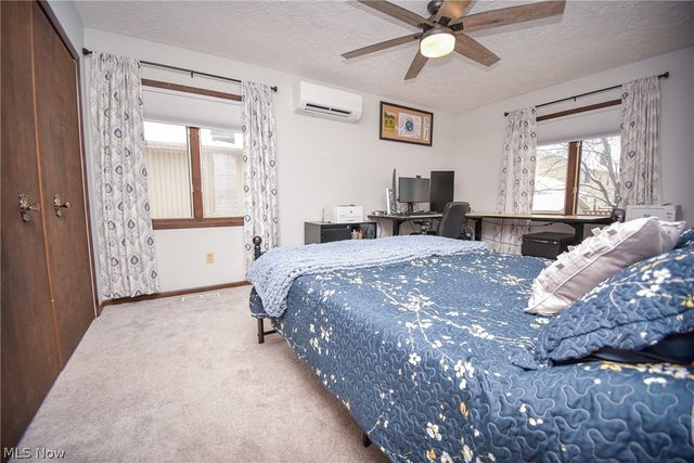 17134 Rabbit Run Drive, Strongsville, OH 44136