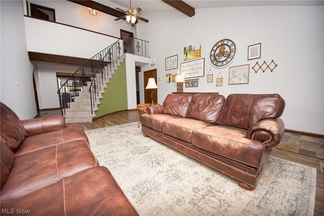 17134 Rabbit Run Drive, Strongsville, OH 44136