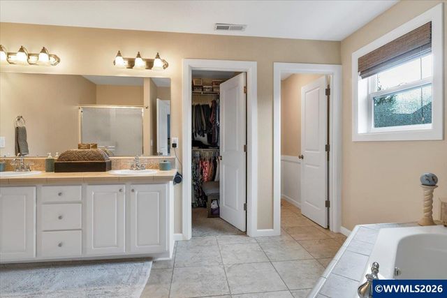 3161 Elliot St NW, Salem, OR 97304