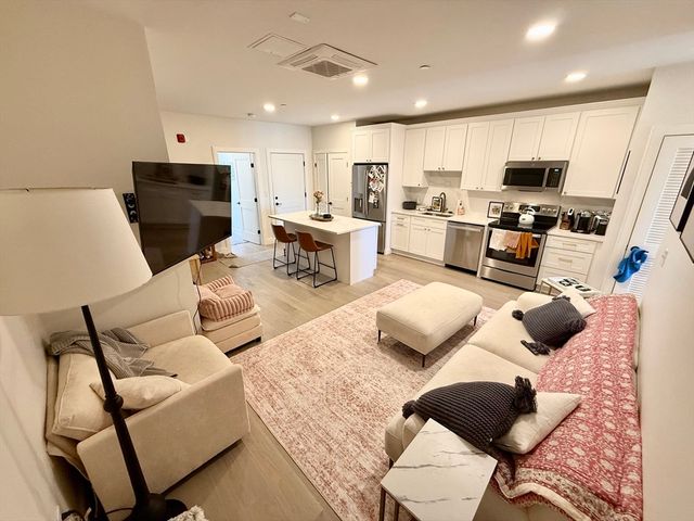 120 Emerson St 3, Boston, MA 02127