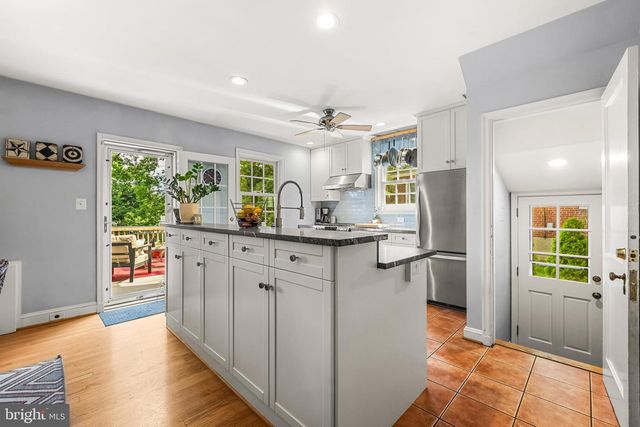 1206 HAVENWOOD RD, Baltimore, MD 21218