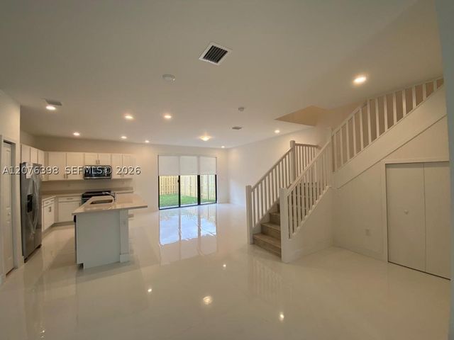 14519 SW 24th Ter, Miami, FL 33175