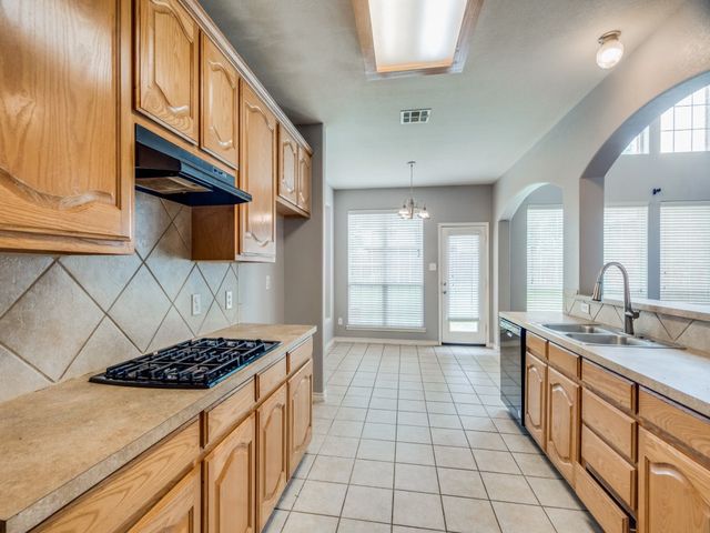 8400 Silverado Trail, Mckinney, TX 75070