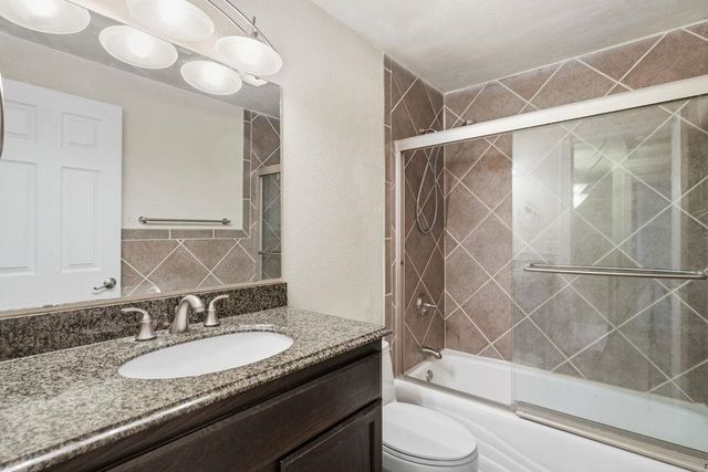 2111 N Houk Rd, Spokane Valley, WA 99216