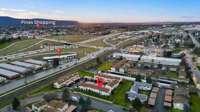 2111 N Houk Rd, Spokane Valley, WA 99216