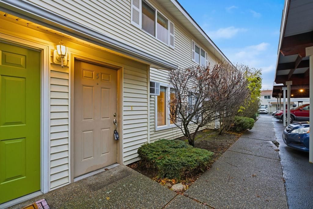 2111 N Houk Rd, Spokane Valley, WA 99216