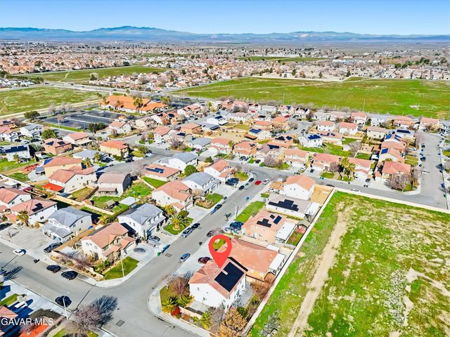 44232 Begonia Street, Lancaster, CA 93535