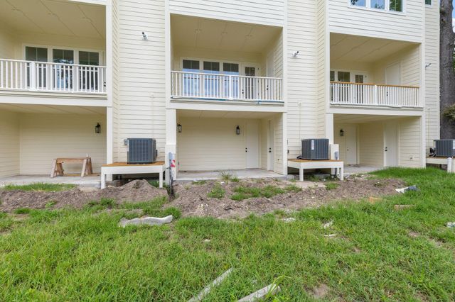 1606 Lauda Drive, Mount Pleasant, SC 29464