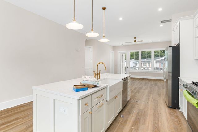 1606 Lauda Drive, Mount Pleasant, SC 29464