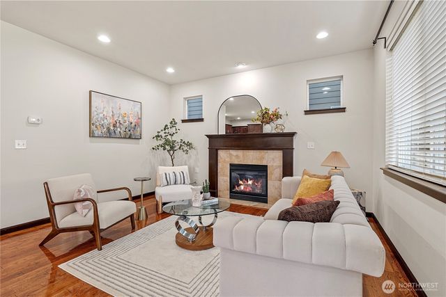 12014 NE 162nd Place, Bothell, WA 98011