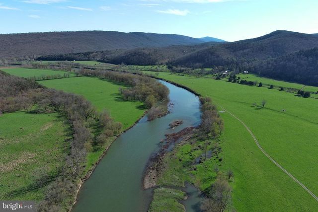 299 HARMISONS BLUFF POINT, Fort Ashby, WV 26719