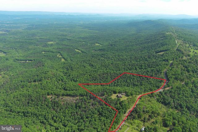 299 HARMISONS BLUFF POINT, Fort Ashby, WV 26719