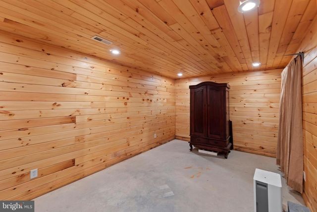 299 HARMISONS BLUFF POINT, Fort Ashby, WV 26719