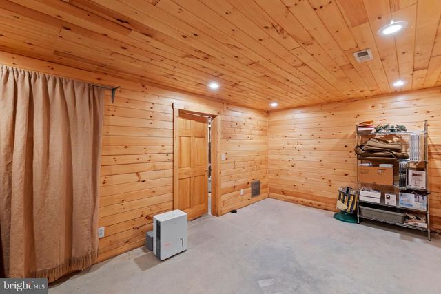 299 HARMISONS BLUFF POINT, Fort Ashby, WV 26719