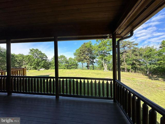 299 HARMISONS BLUFF POINT, Fort Ashby, WV 26719