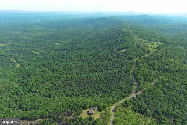 299 HARMISONS BLUFF POINT, Fort Ashby, WV 26719