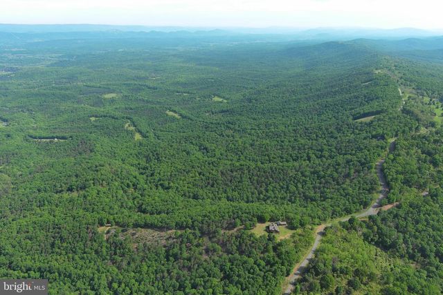 299 HARMISONS BLUFF POINT, Fort Ashby, WV 26719