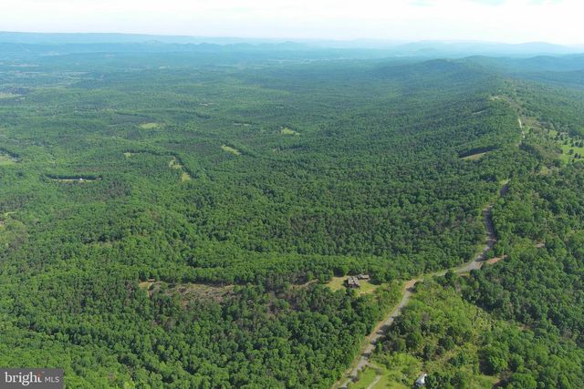 299 HARMISONS BLUFF POINT, Fort Ashby, WV 26719