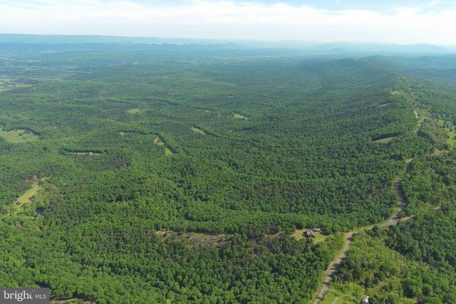 299 HARMISONS BLUFF POINT, Fort Ashby, WV 26719