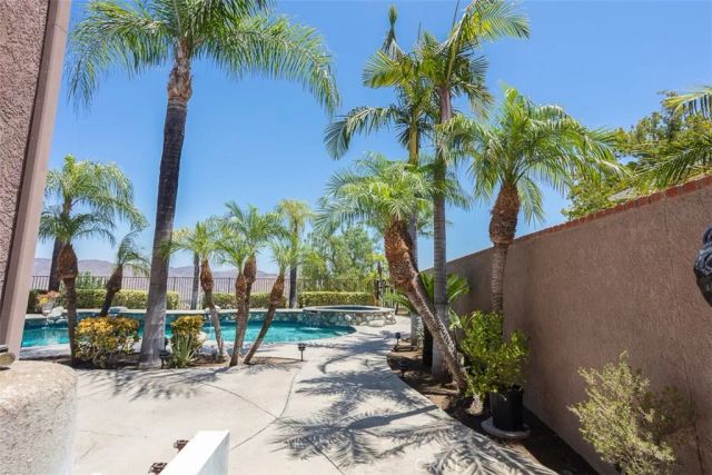 27566 Wild Fire Court, Corona, CA 92883