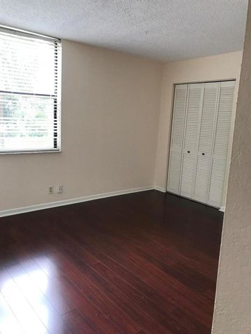 500 Egret Circle 8211, Delray Beach, FL 33444