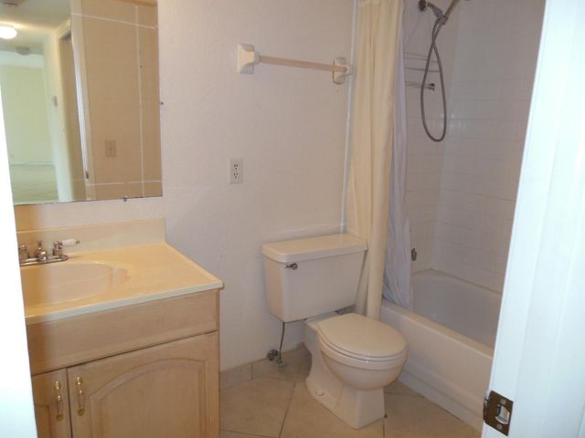 500 Egret Circle 8211, Delray Beach, FL 33444