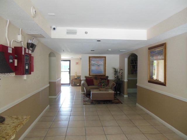 500 Egret Circle 8211, Delray Beach, FL 33444