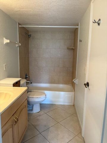 500 Egret Circle 8211, Delray Beach, FL 33444