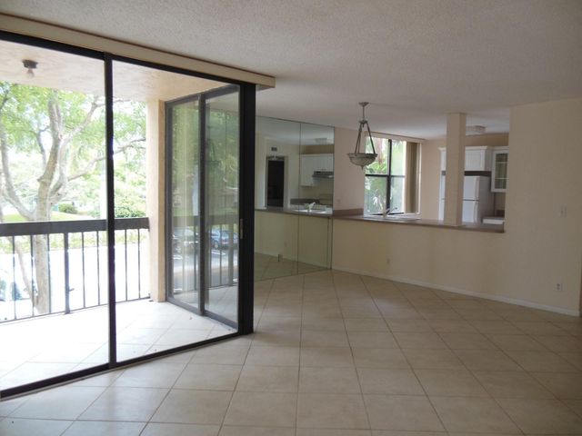 500 Egret Circle 8211, Delray Beach, FL 33444