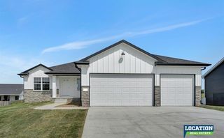 7622 Vera Drive, Lincoln, NE 68516
