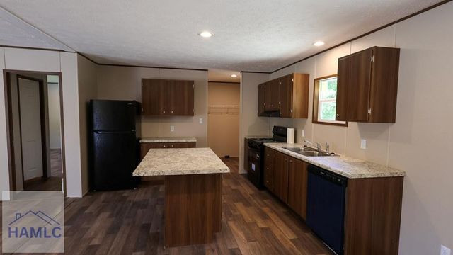 98 Bream Drive, Jesup, GA 31545