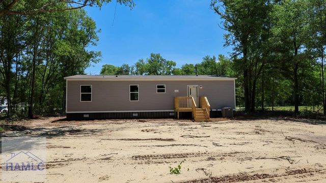 98 Bream Drive, Jesup, GA 31545