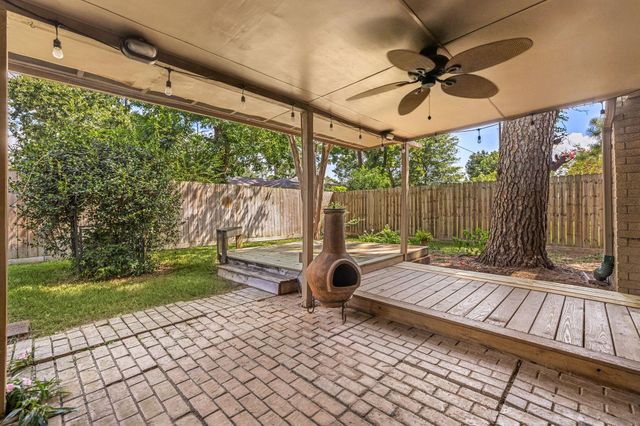 2811 Whispering Springs Drive, Spring, TX 77373
